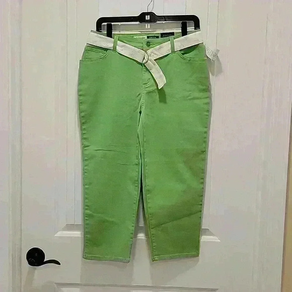 St. John's Bay Green Belted Pants Stretch Size 8P - Picture 1 of 7